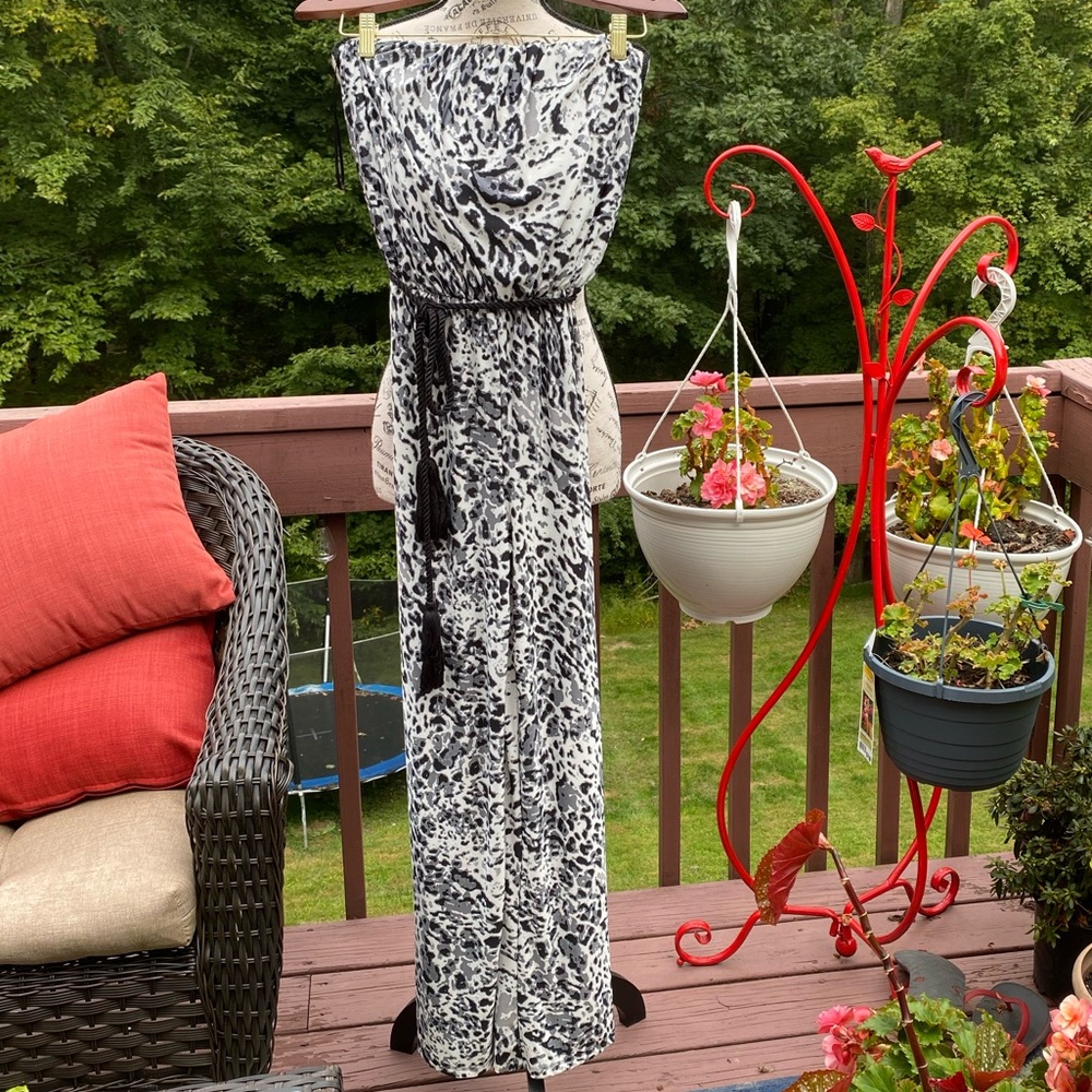 Sandiva White & Black Leopard Print Jumpsuit